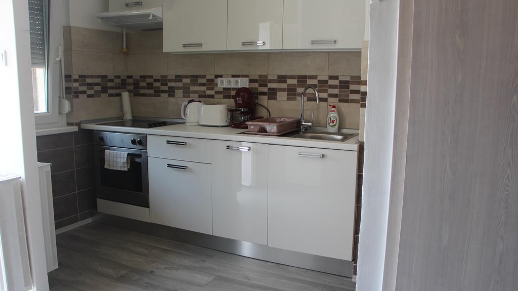 Verona Apartman Сегед Екстериор снимка