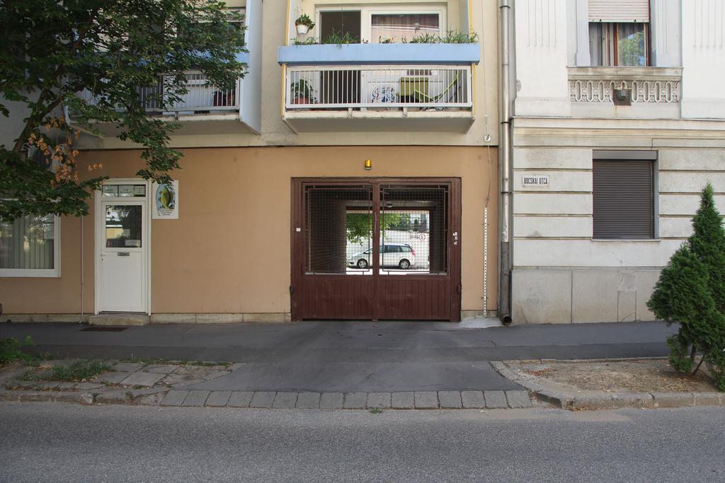 Verona Apartman Сегед Екстериор снимка