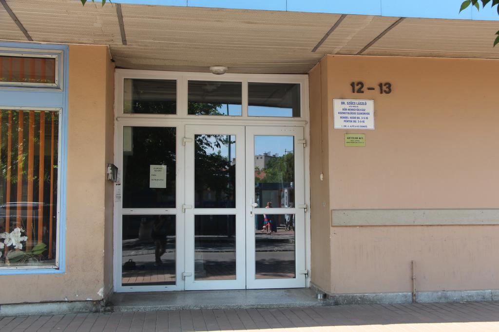 Verona Apartman Сегед Екстериор снимка